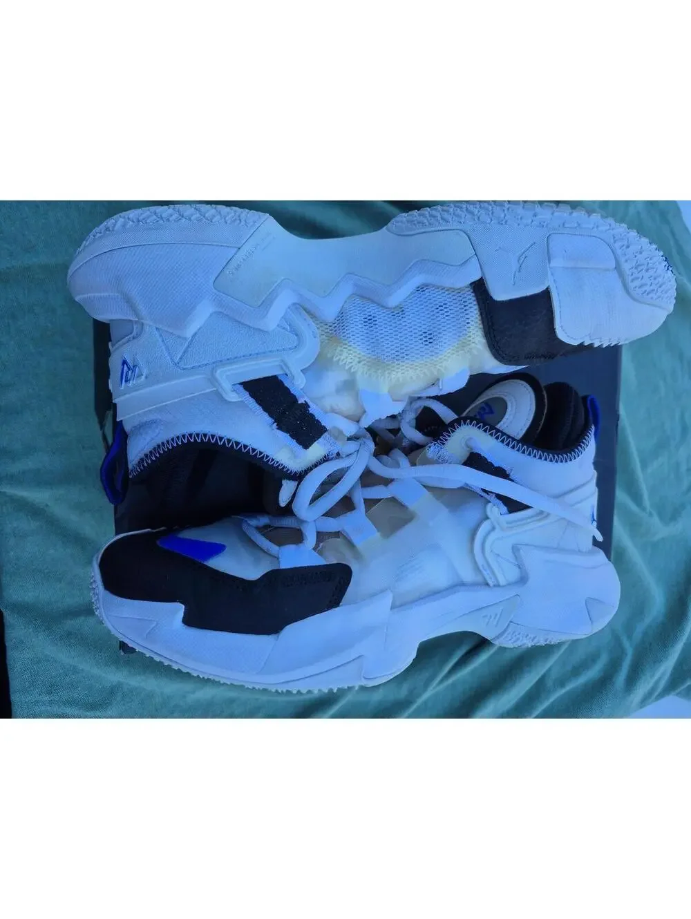 Jordan Why Not .5 White Racer Blue (GS) size 6.5 Pre-owned